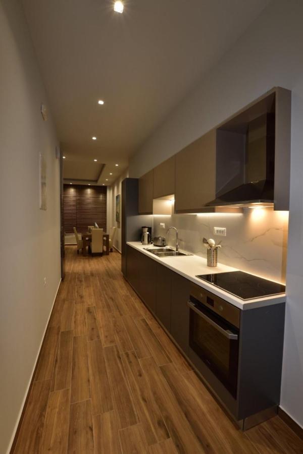 Gonis Grand Luxury Suite Palaiochora Eksteriør billede